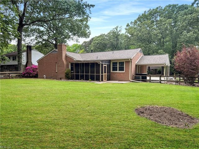 316 Sharon DR, Seaford, VA 23696