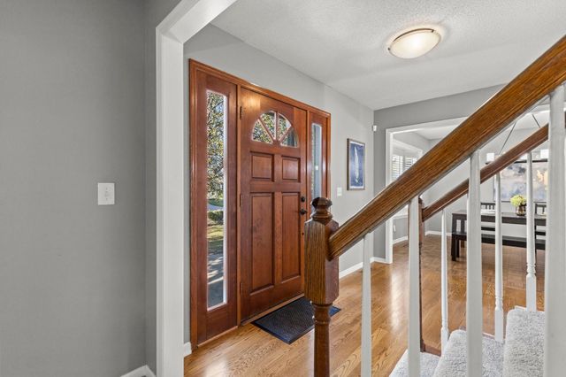3563 Rae Lane, Woodbury, MN 55125