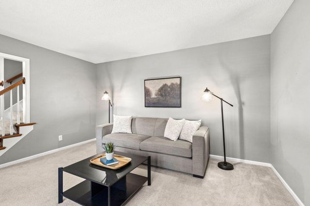 3563 Rae Lane, Woodbury, MN 55125