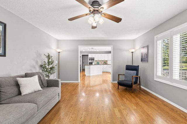 3563 Rae Lane, Woodbury, MN 55125