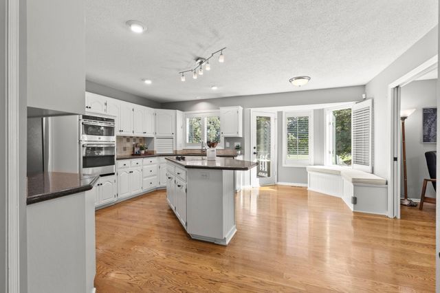 3563 Rae Lane, Woodbury, MN 55125