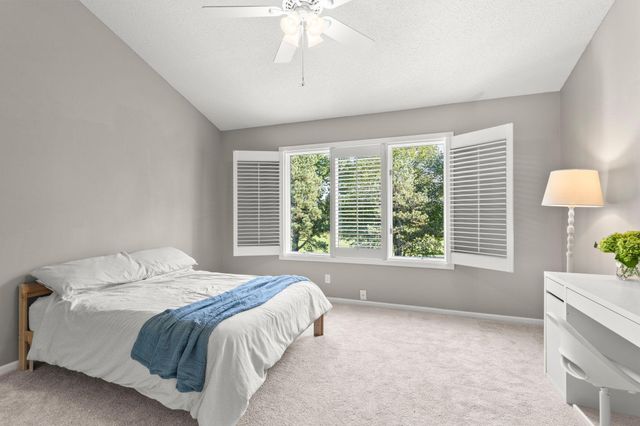 3563 Rae Lane, Woodbury, MN 55125