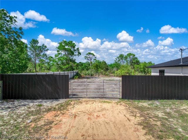 1420 Goldbud Street, Lake Placid, FL 33852