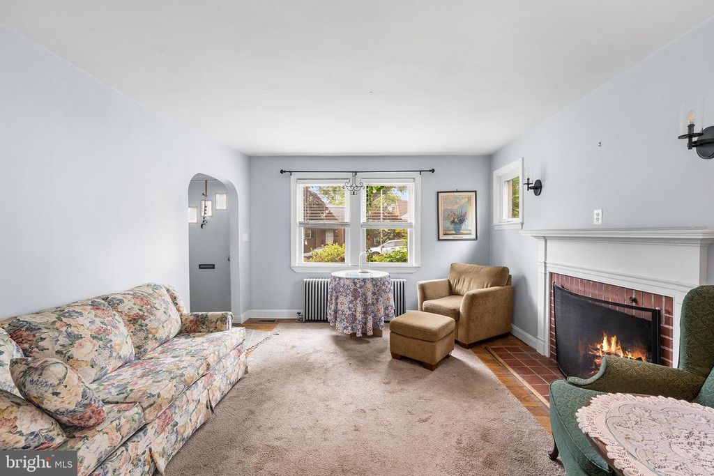 Image 5 of property listing at 103 9TH AVE, Brooklyn, MD 21225