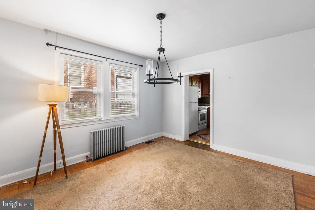 Image 6 of property listing at 103 9TH AVE, Brooklyn, MD 21225