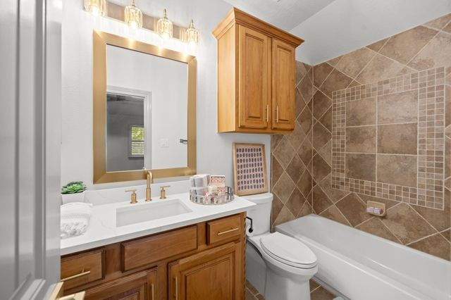 10332 Hunter Creek Lane, Conroe, TX 77304