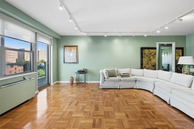 2500 Johnson Avenue 12N, Bronx, NY 10463