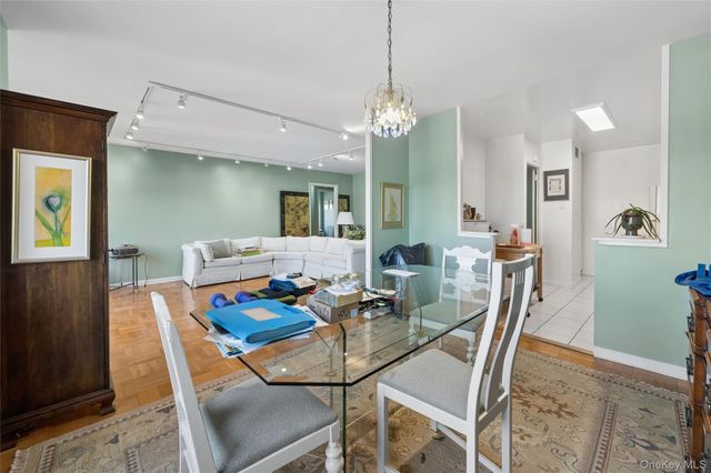 2500 Johnson Avenue 12N, Bronx, NY 10463