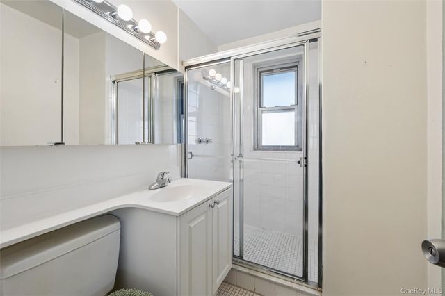 2500 Johnson Avenue 12N, Bronx, NY 10463