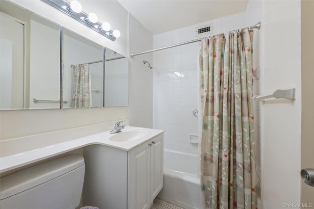 2500 Johnson Avenue 12N, Bronx, NY 10463