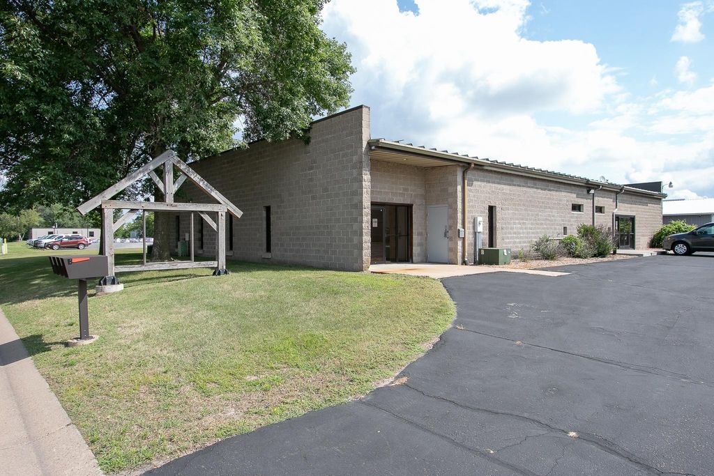 440 Emerson Street N, Cambridge, MN 55008 — exterior