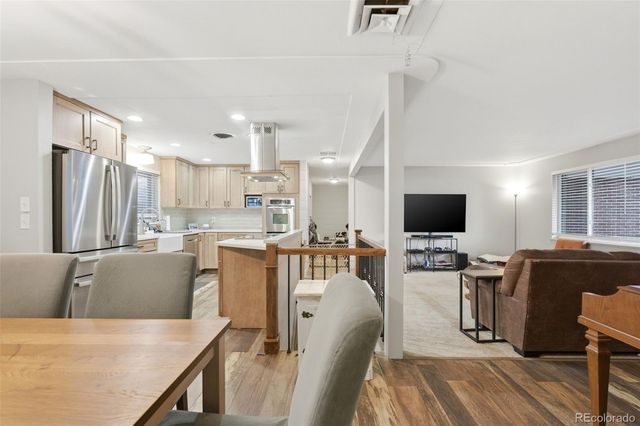 7253 W 69th Avenue, Arvada, CO 80003