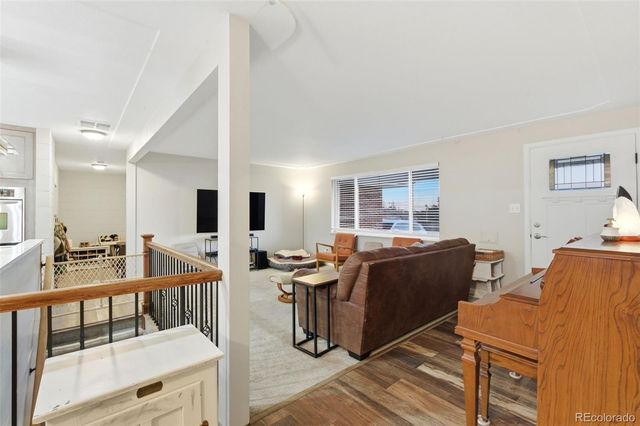 7253 W 69th Avenue, Arvada, CO 80003