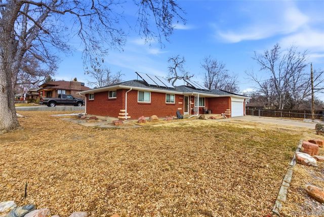 7253 W 69th Avenue, Arvada, CO 80003