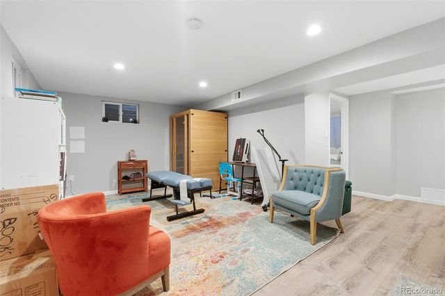 7253 W 69th Avenue, Arvada, CO 80003