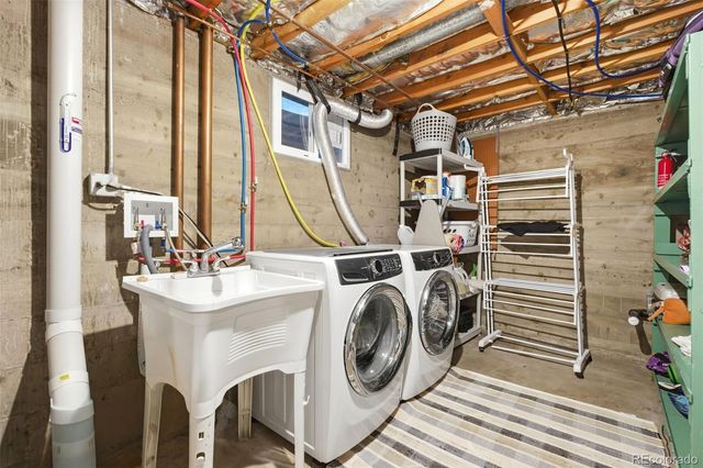 7253 W 69th Avenue, Arvada, CO 80003