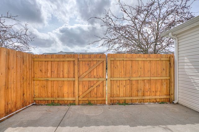 415 Arapaho Dr, Murfreesboro, TN 37128