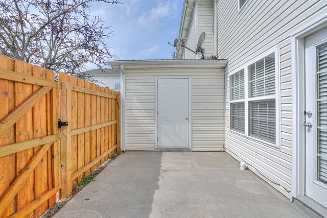 415 Arapaho Dr, Murfreesboro, TN 37128