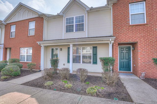 415 Arapaho Dr, Murfreesboro, TN 37128