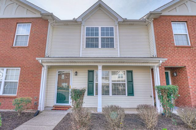 415 Arapaho Dr, Murfreesboro, TN 37128