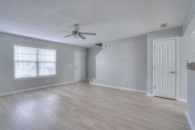 415 Arapaho Dr, Murfreesboro, TN 37128