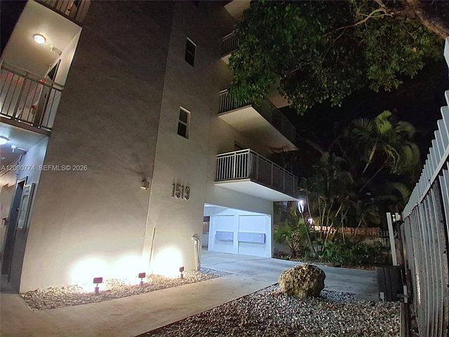 1519 Drexel Ave 201, Miami Beach, FL 33139
