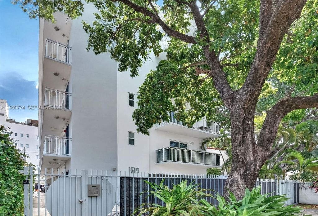 1519 Drexel Ave 201, Miami Beach, FL 33139