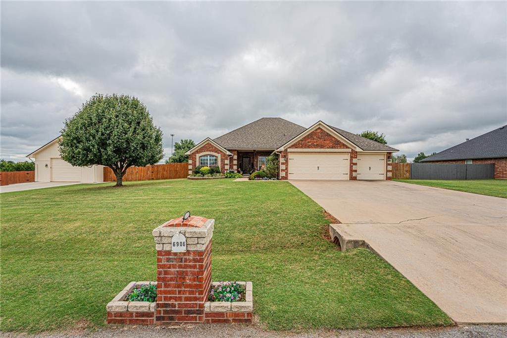 6906 Rolling Meadows, Tuttle, OK 73089