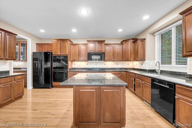 16324 Brook Trout Lane, Northville, MI 48168