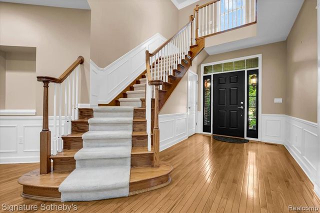 16324 Brook Trout Lane, Northville, MI 48168
