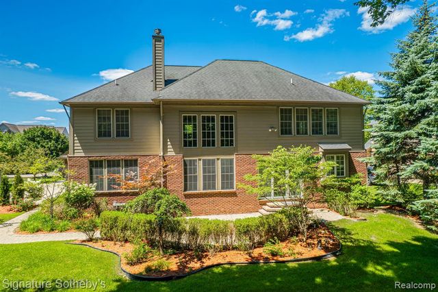 16324 Brook Trout Lane, Northville, MI 48168