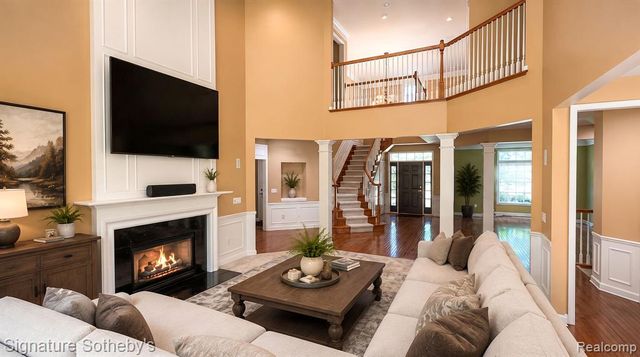 16324 Brook Trout Lane, Northville, MI 48168