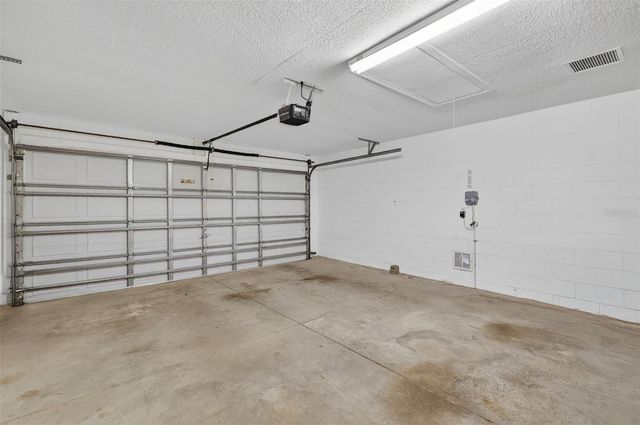 21743 KING JOHN STREET, Leesburg, FL 34748