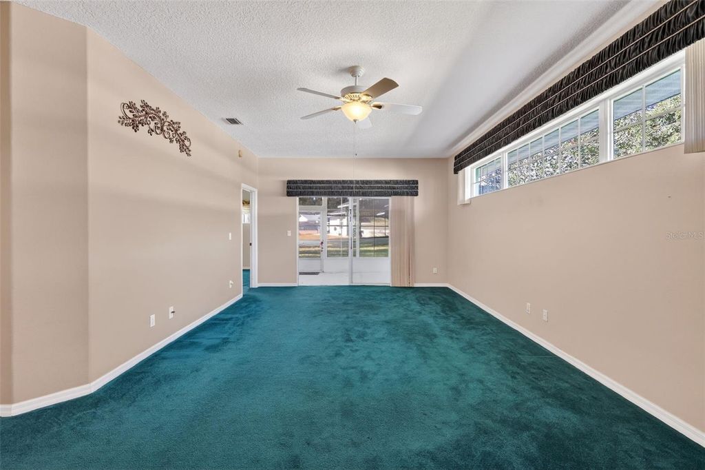 Image 20 of property listing at 21743 KING JOHN STREET, Leesburg, FL 34748