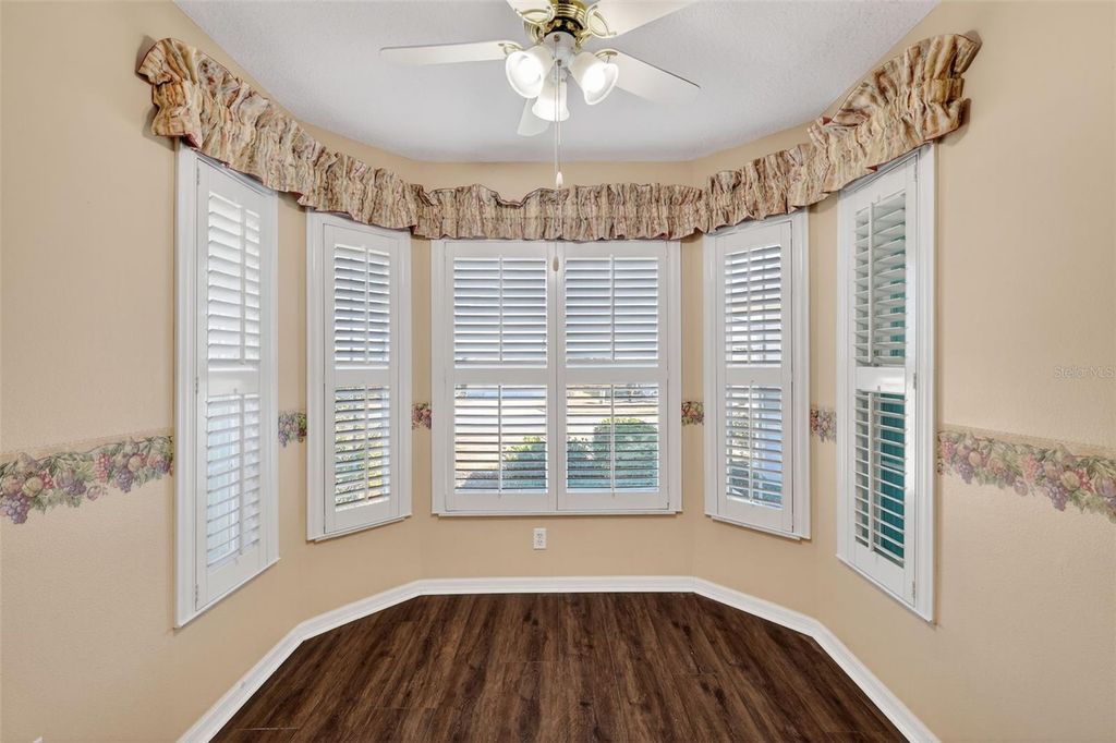 Image 26 of property listing at 21743 KING JOHN STREET, Leesburg, FL 34748