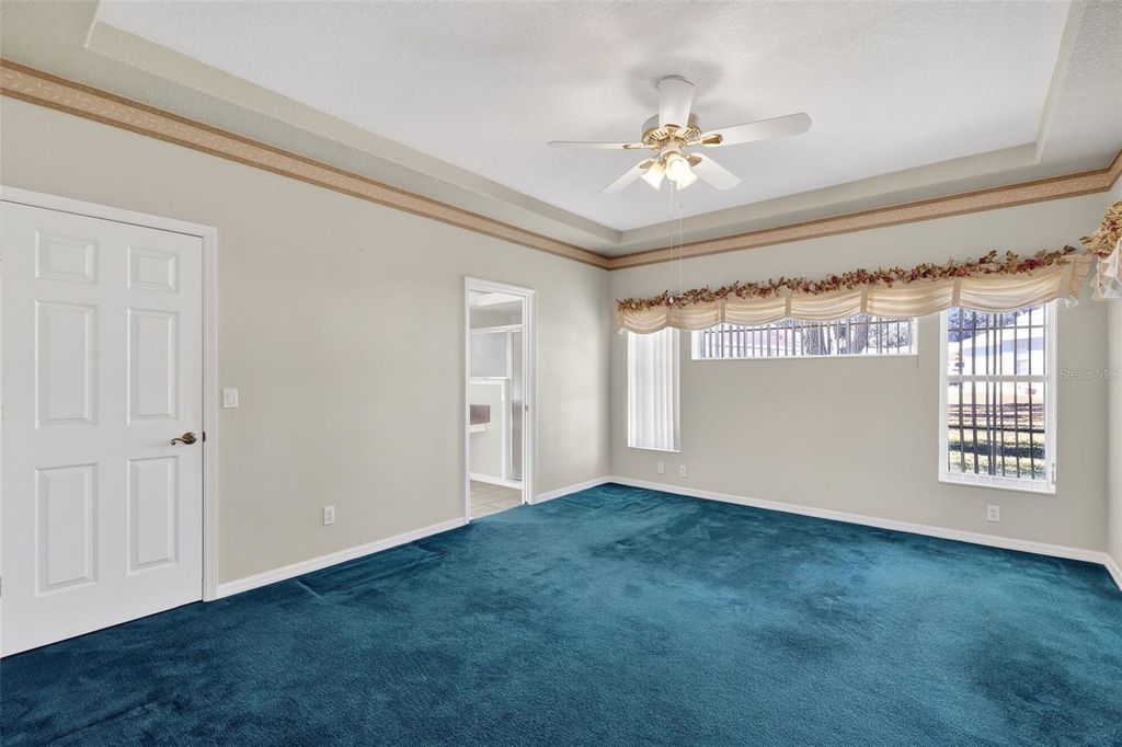 Image 28 of property listing at 21743 KING JOHN STREET, Leesburg, FL 34748