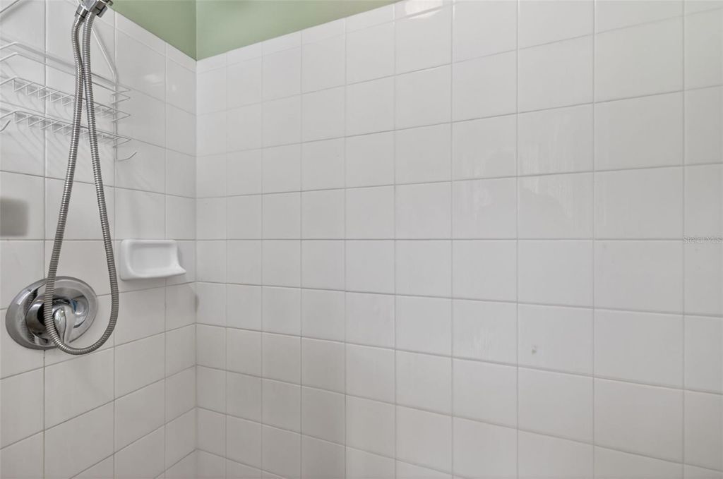 Image 32 of property listing at 21743 KING JOHN STREET, Leesburg, FL 34748