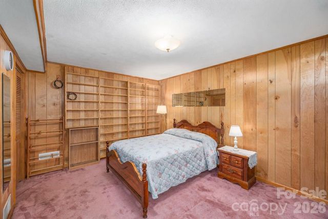 40 Warner Road, Canton, NC 28716