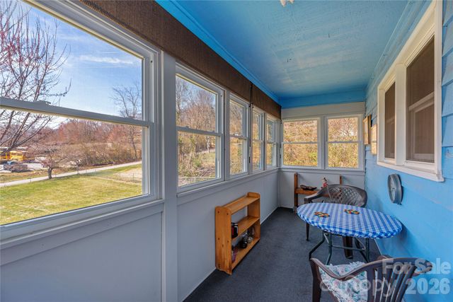 40 Warner Road, Canton, NC 28716