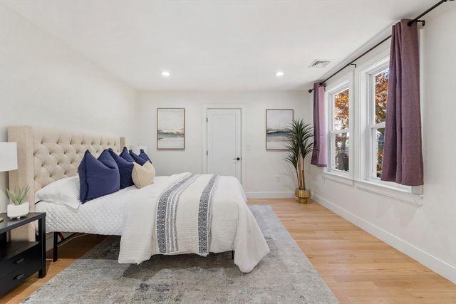 303 Russett Road, Brookline, MA 02467