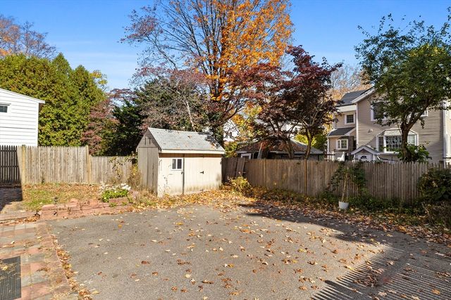 303 Russett Road, Brookline, MA 02467
