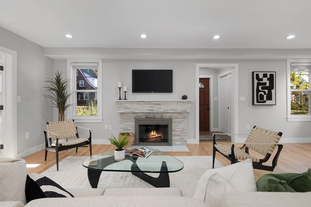 303 Russett Road, Brookline, MA 02467