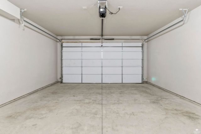 5625 Goheen Drive, Manhattan, KS 66503