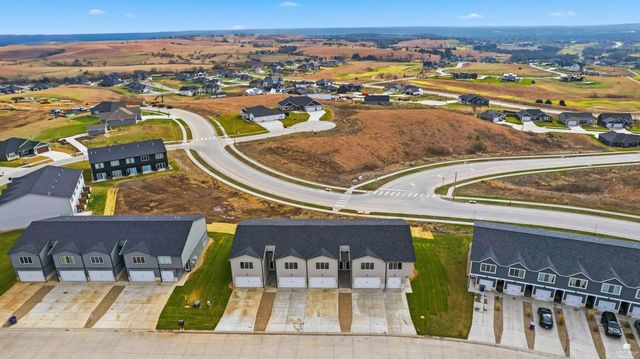 5625 Goheen Drive, Manhattan, KS 66503