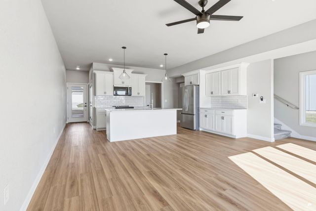 5625 Goheen Drive, Manhattan, KS 66503