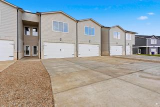 5625 Goheen Drive, Manhattan, KS 66503