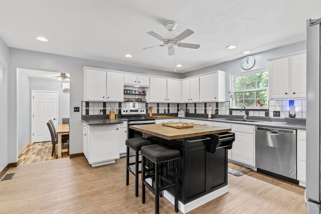 1092 Blackjack School Road, Marionville, MO 65705