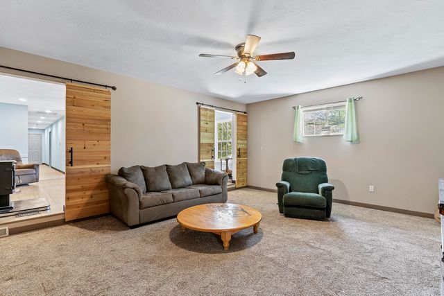 1092 Blackjack School Road, Marionville, MO 65705