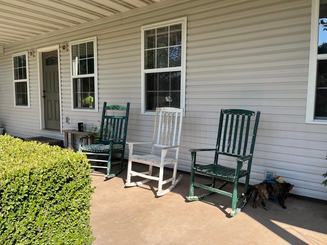 1092 Blackjack School Road, Marionville, MO 65705