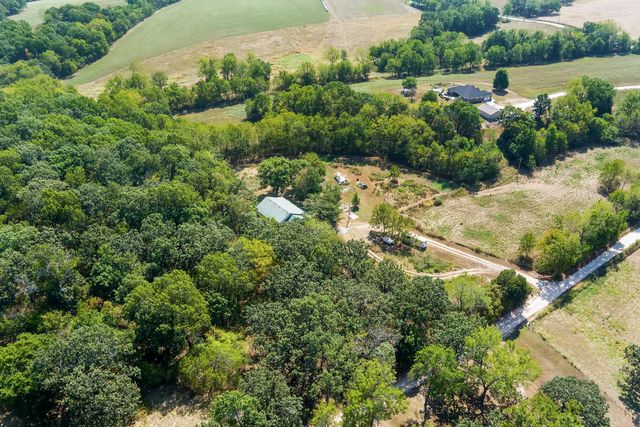 1092 Blackjack School Road, Marionville, MO 65705